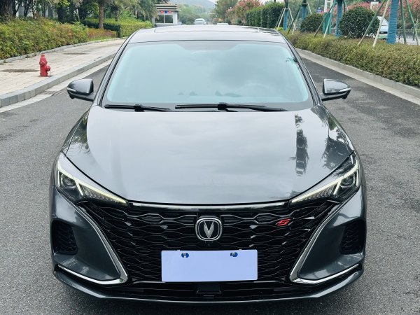 长安 逸动  2021款 PLUS 蓝鲸NE 1.4T GDI DCT尊贵型