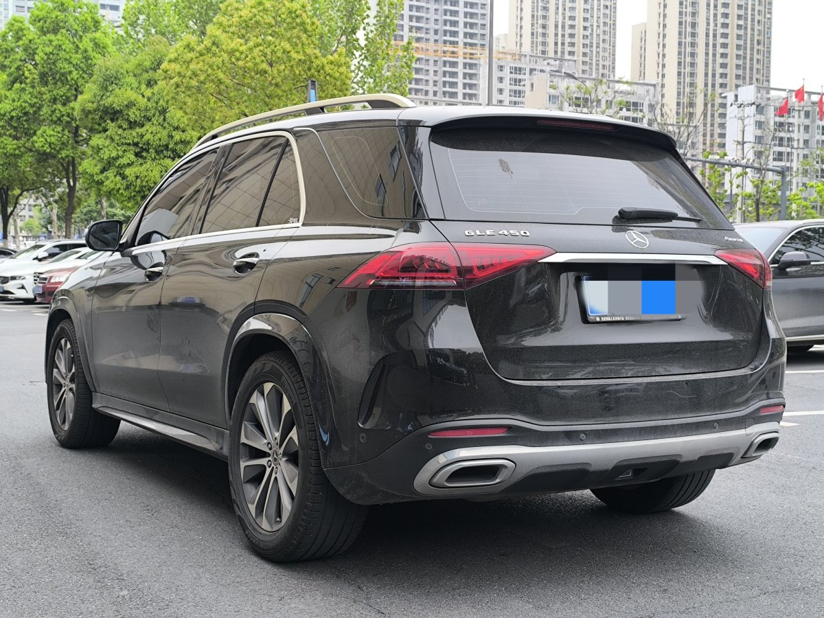 奔驰 奔驰GLE  2022款 改款 GLE 350 4MATIC 时尚型图片