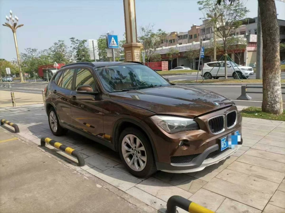 寶馬 寶馬X1  2015款 xDrive20i X套裝晉級(jí)版圖片