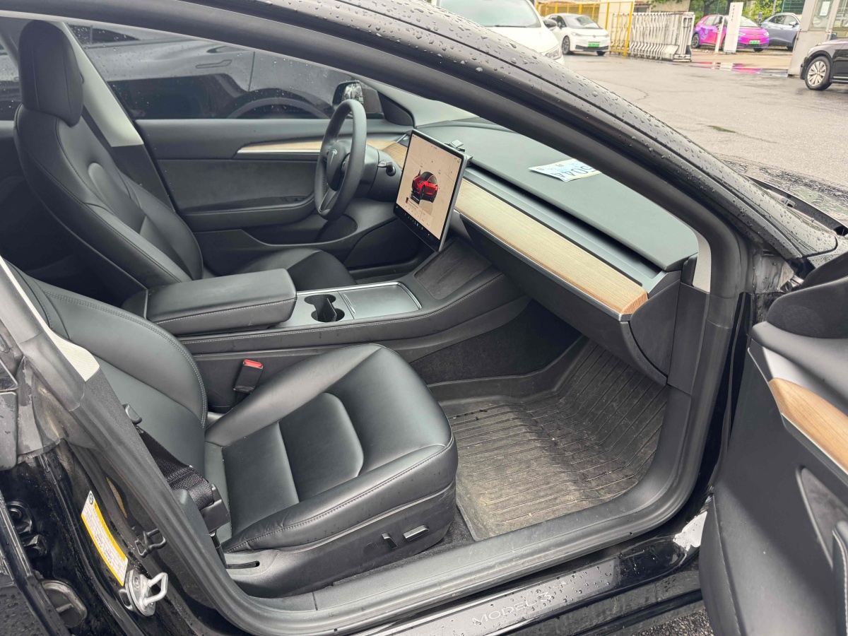 特斯拉 Model 3  2022款 后輪驅(qū)動(dòng)版圖片