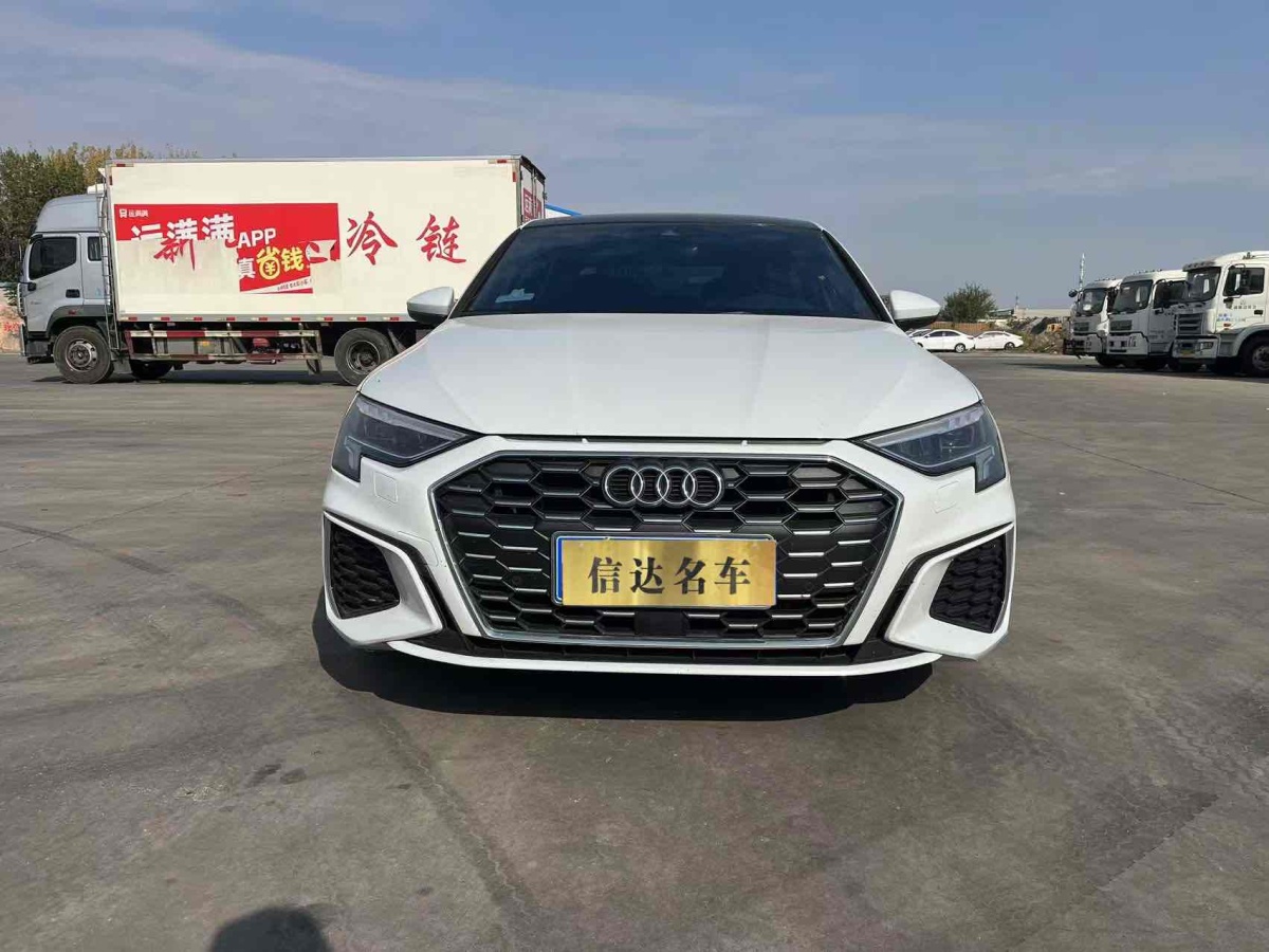 奧迪 奧迪A3  2024款 A3L Limousine 35 TFSI 時(shí)尚運(yùn)動(dòng)型圖片