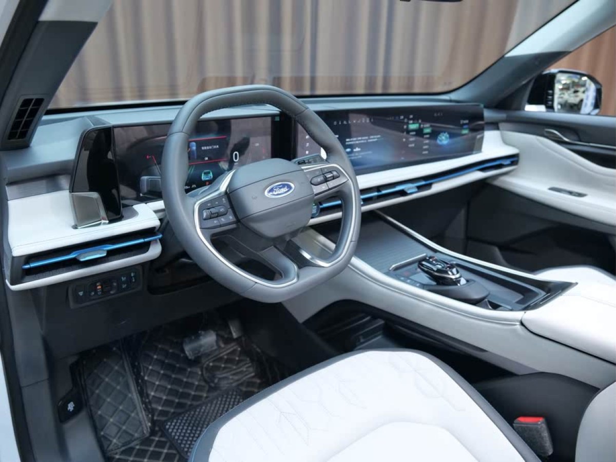 福特 銳界  2023款 銳界L 2.0T EcoBoost 兩驅(qū)七座豪華型圖片