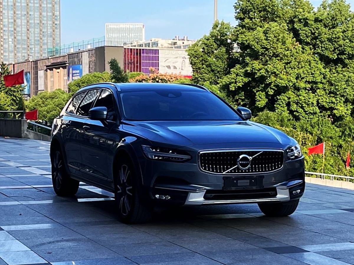 2020年3月沃爾沃 V90  2020款 Cross Country T5 AWD 智遠(yuǎn)版