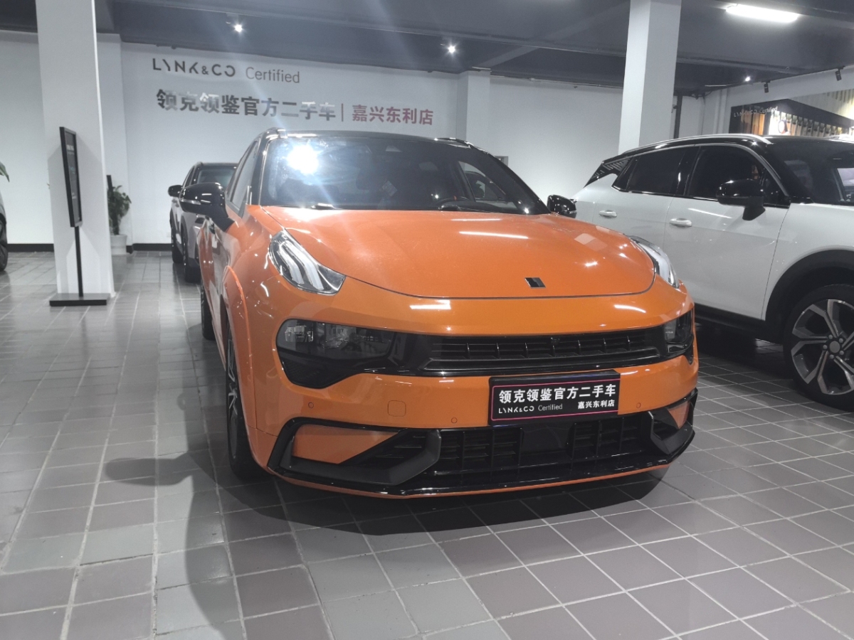 領(lǐng)克 領(lǐng)克02 Hatchback  2021款 2.0TD Halo 駕控套件版圖片