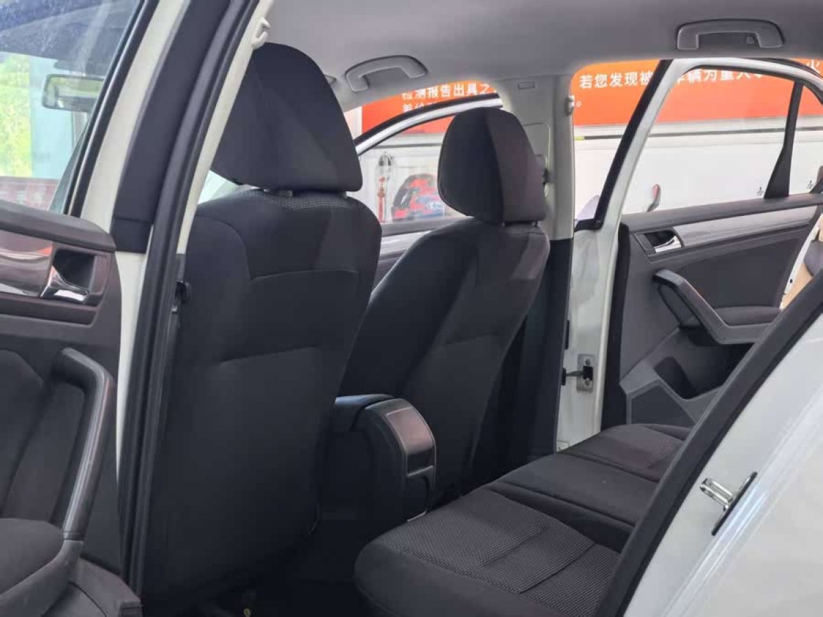 大眾 寶來  2016款 1.6L 手動時尚型圖片