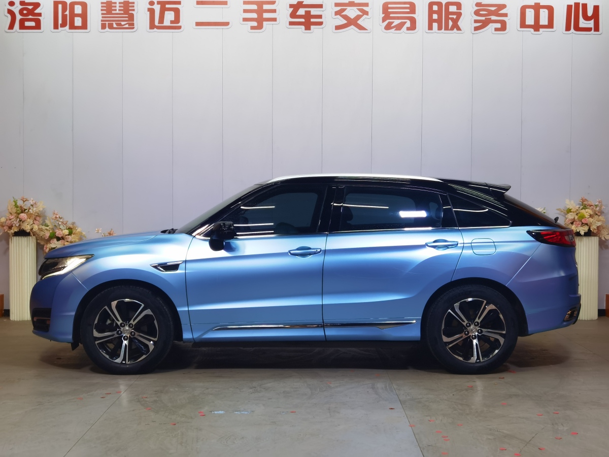 本田 UR-V  2017款 370TURBO 兩驅(qū)尊貴版圖片