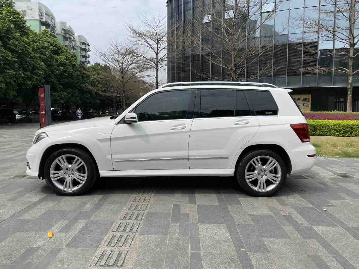 奔馳 奔馳GLK級(jí)  2015款 GLK 260 4MATIC 動(dòng)感型 極致版圖片