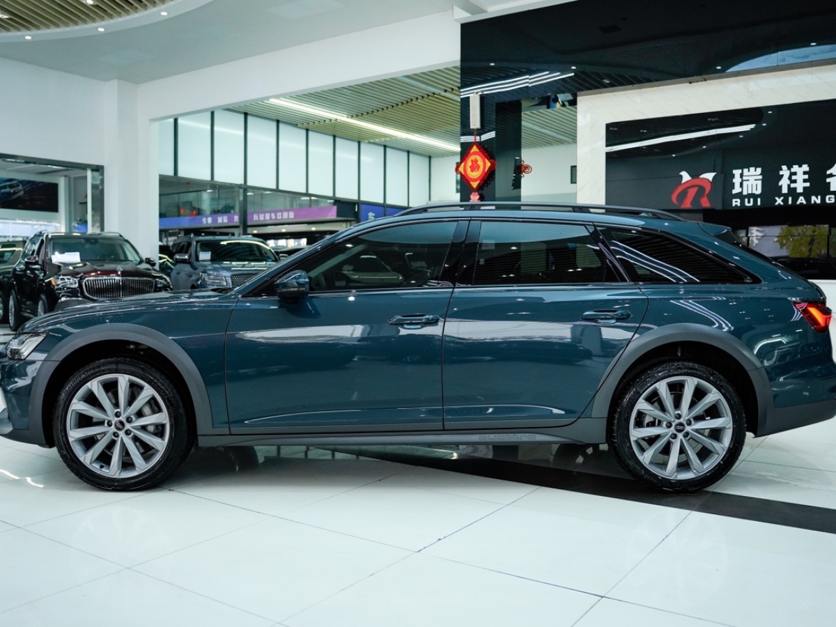 奧迪 奧迪A6  2021款 Allroad 探索家 55 TFSI 尊享越野型圖片