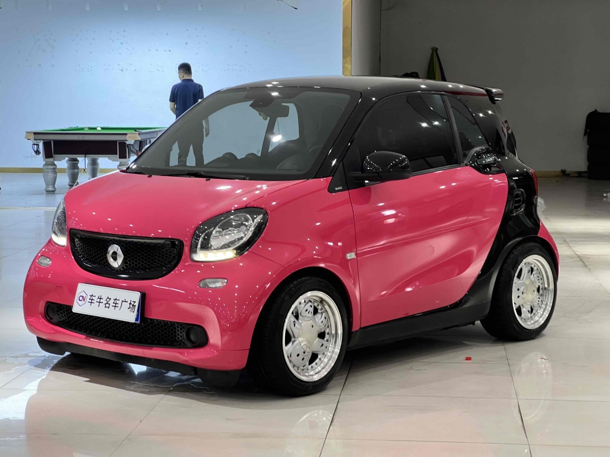 smart fortwo  2017款 1.0L 52千瓦魅藍特別版圖片