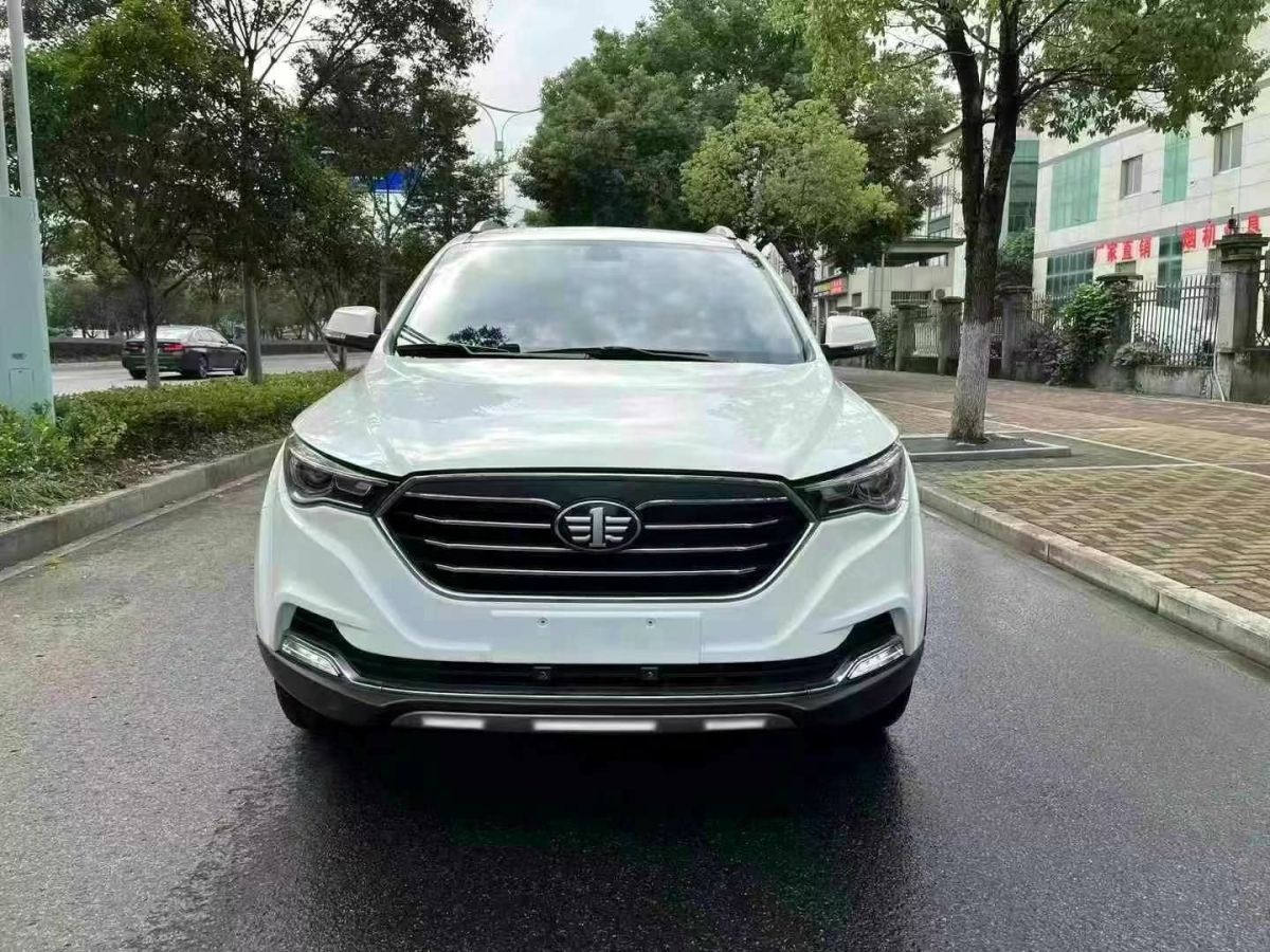 奔騰 X40  2019款 1.6L 自動(dòng)豪華型圖片