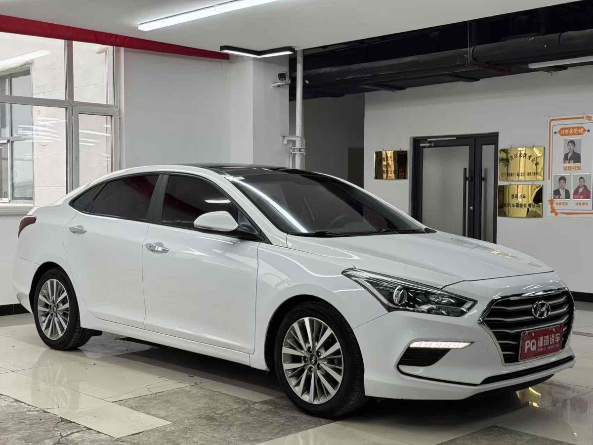現(xiàn)代 名圖  2017款 1.8L 自動尊貴型DLX 國VI圖片