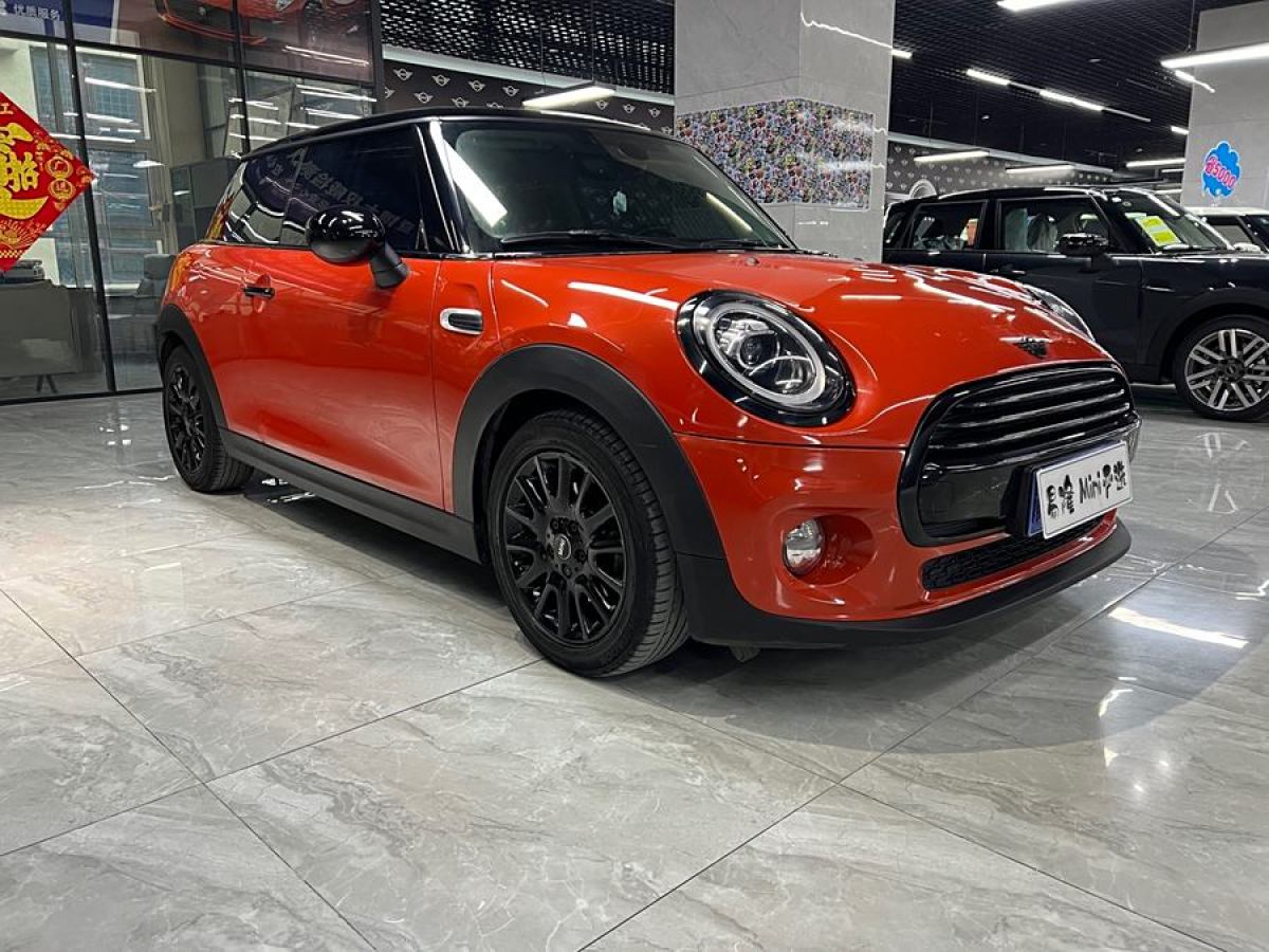 2018年12月MINI COUNTRYMAN  2018款 1.5T COOPER 經(jīng)典派