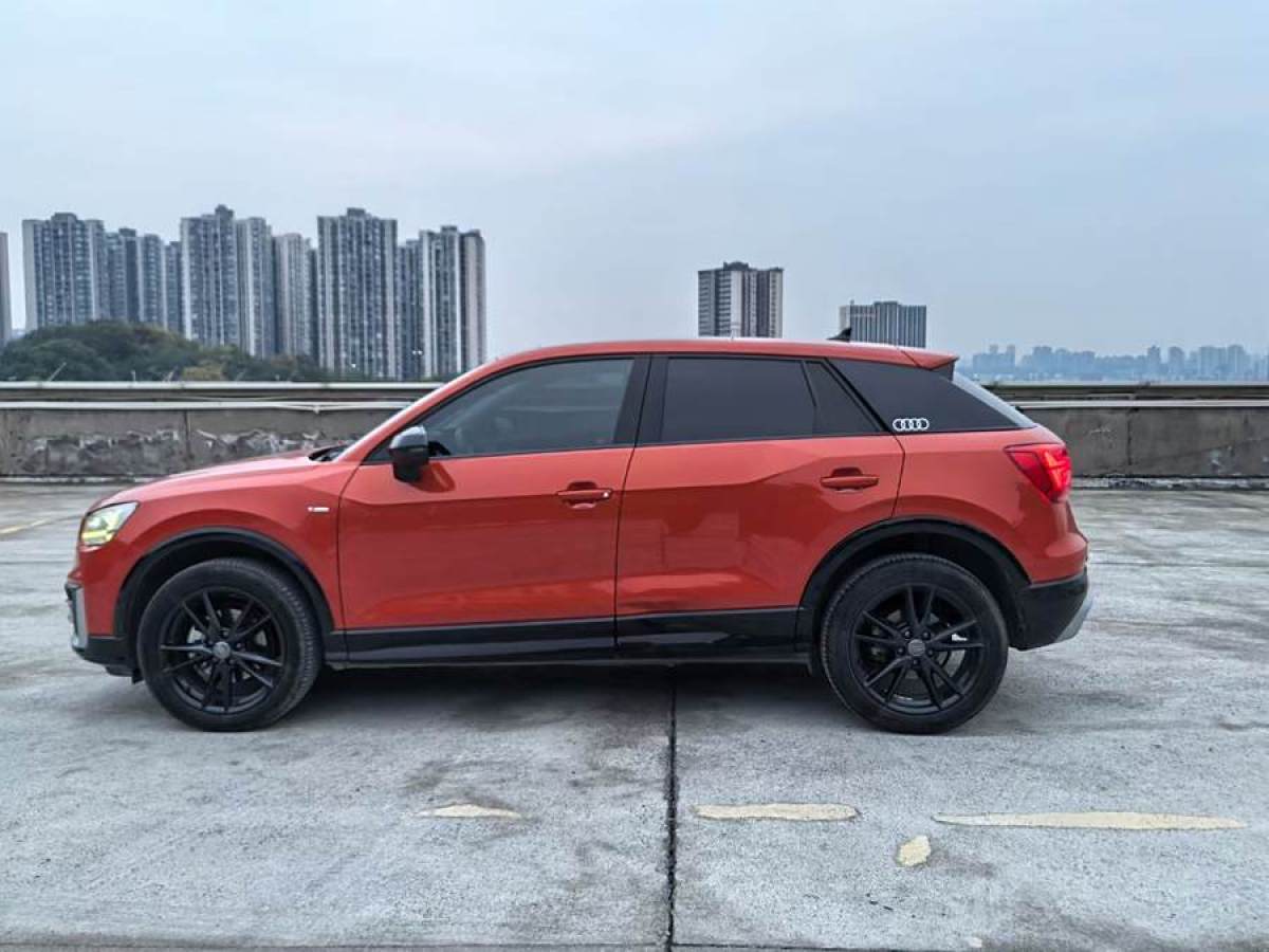 奧迪 奧迪Q2L  2021款 35 TFSI 時(shí)尚致雅型圖片