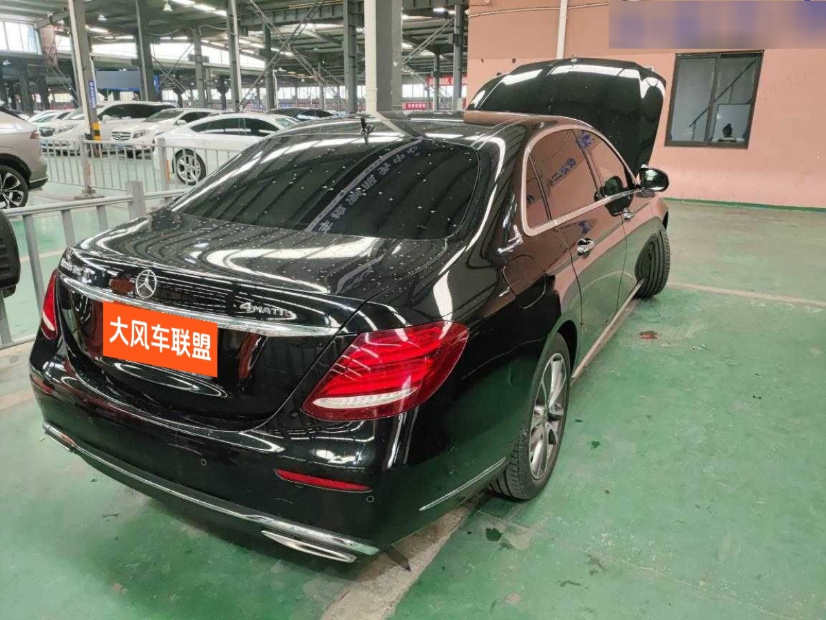 奔馳 奔馳E級  2019款 改款 E 300 L 豪華型圖片