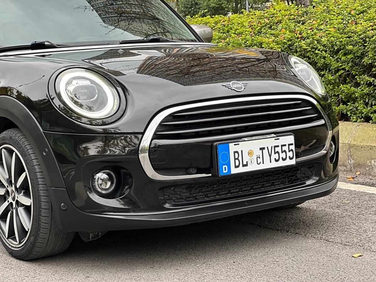 MINI MINI  2021款 1.5T COOPER 藝術(shù)家圖片