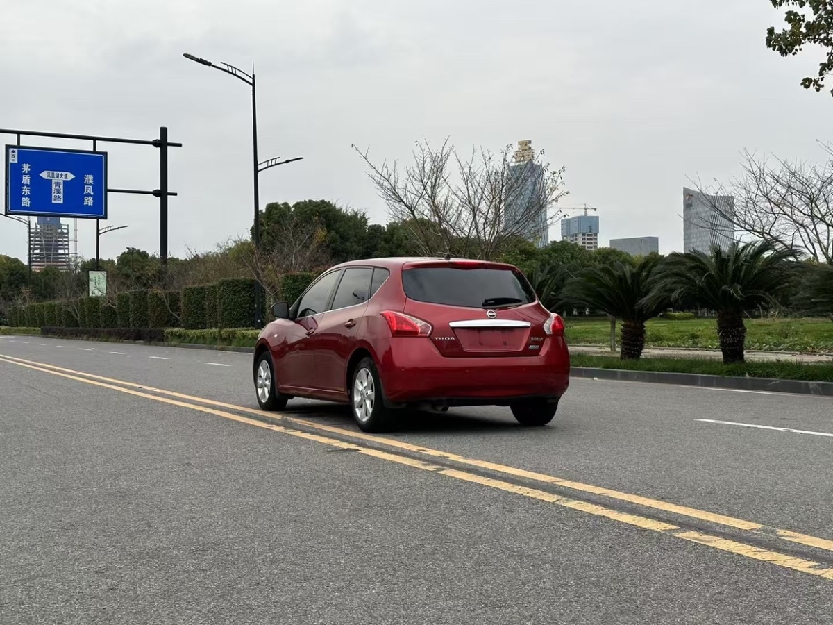 日產(chǎn) 騏達(dá)  2011款 1.6L CVT智能型圖片