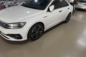 凌渡 大眾 230TSI DSG風尚版