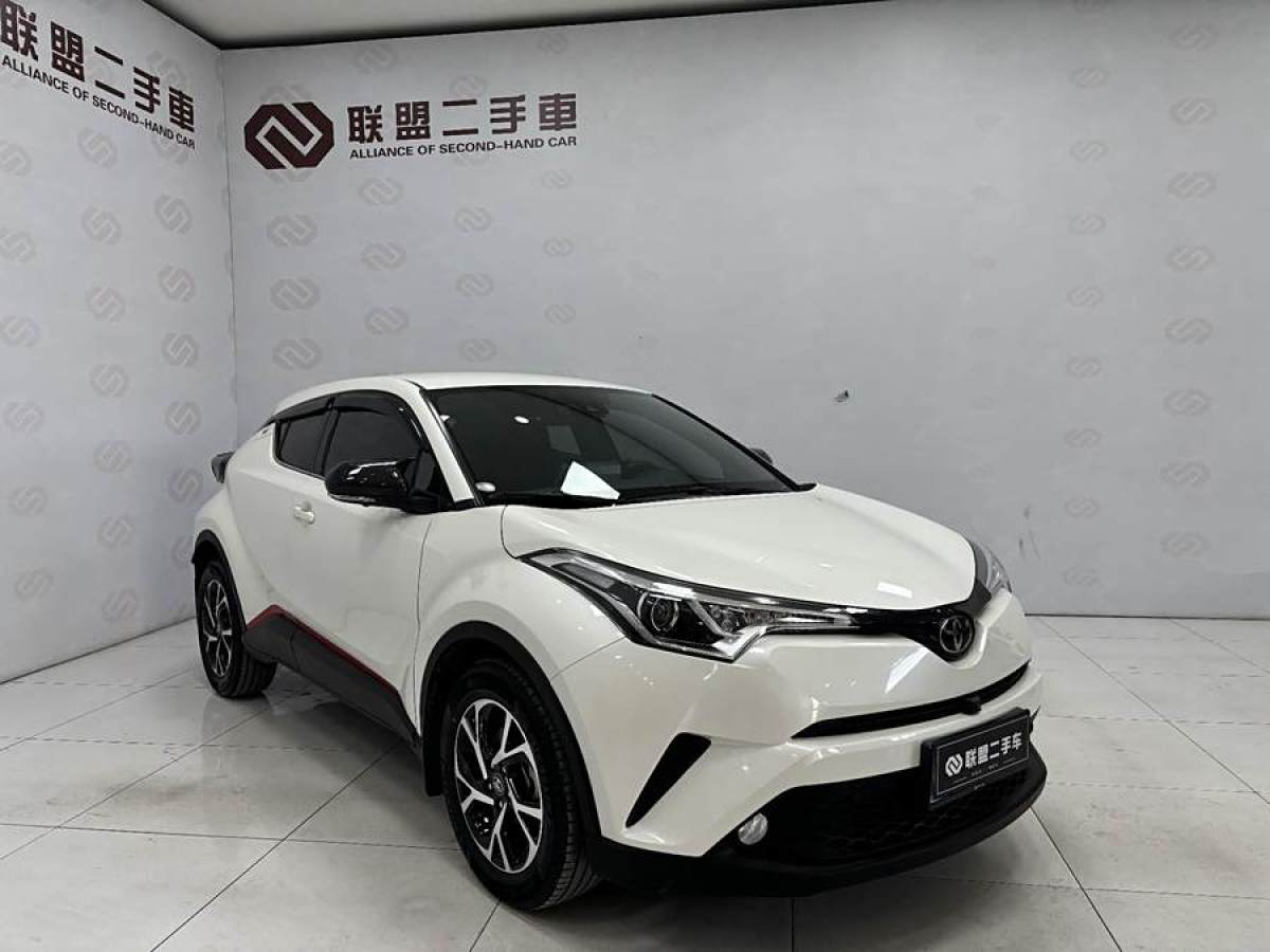 2019年11月豐田 C-HR  2020款 2.0L 領(lǐng)先版