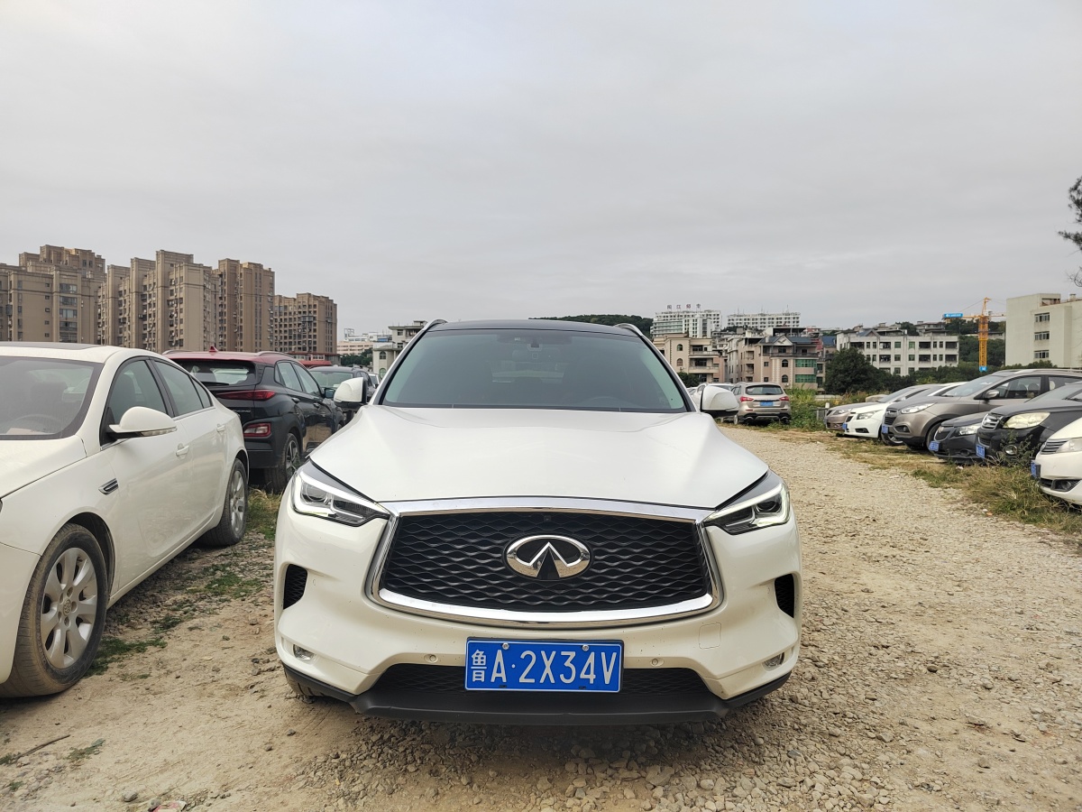 英菲尼迪 QX50  2018款 QX50 2.0T CVT兩驅(qū)時(shí)尚版圖片