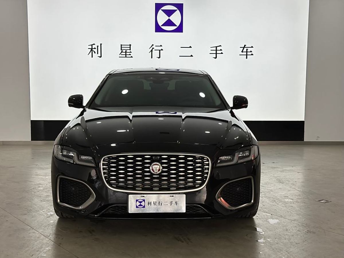 捷豹 XFL  2022款 XFL 2.0T P250 兩驅(qū)尊享豪華版圖片