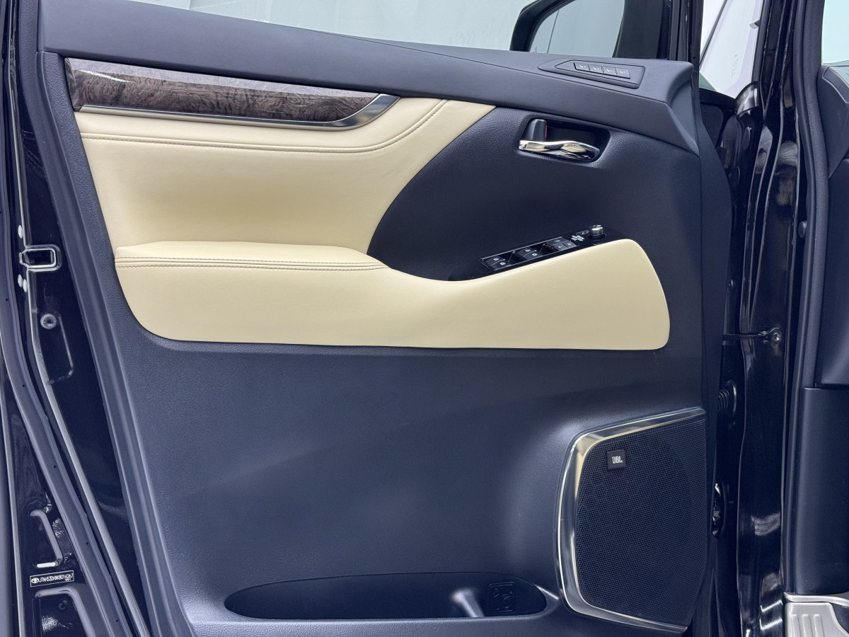 2020年5月豐田 威爾法  2019款 雙擎 2.5L HV尊貴版