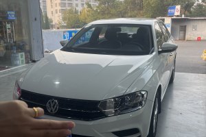 寶來 大眾 1.6L 自動時尚型