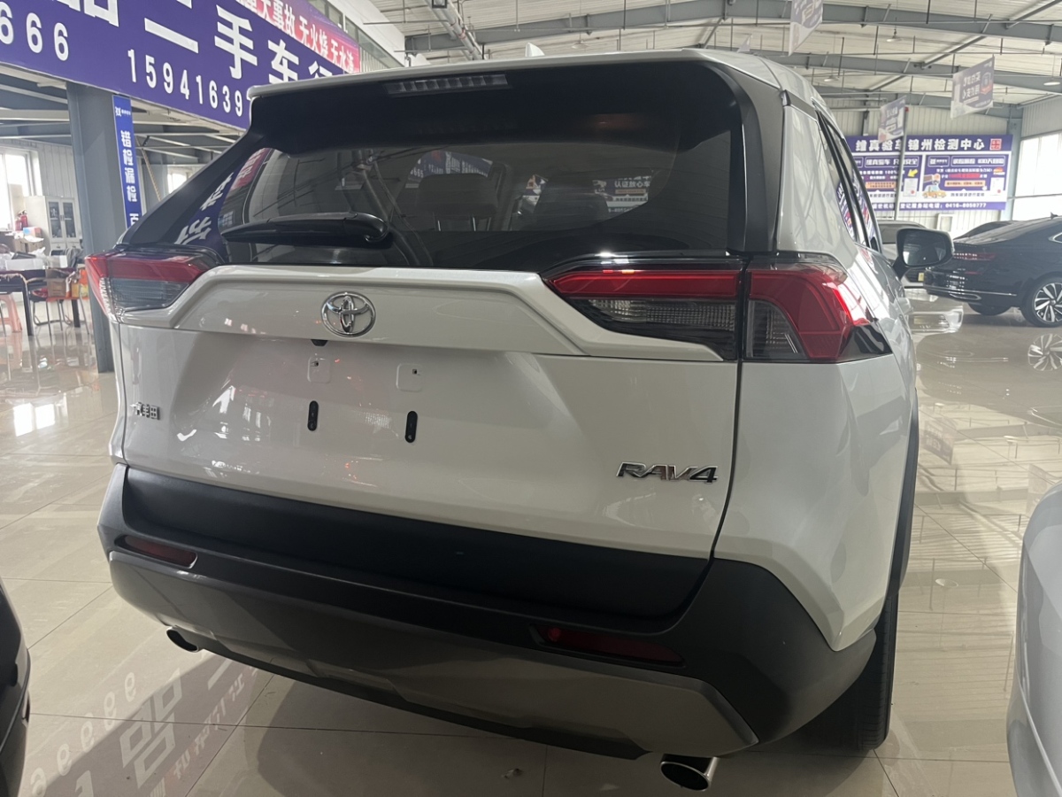 2020年2月豐田 RAV4榮放  2020款 2.0L CVT兩驅風尚版