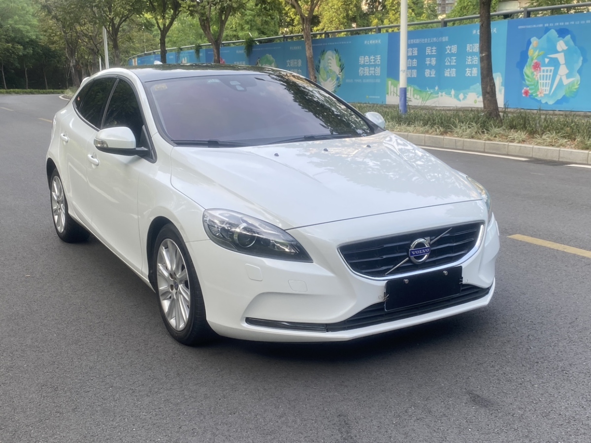 沃爾沃 V40  2015款 1.6T 智逸版圖片