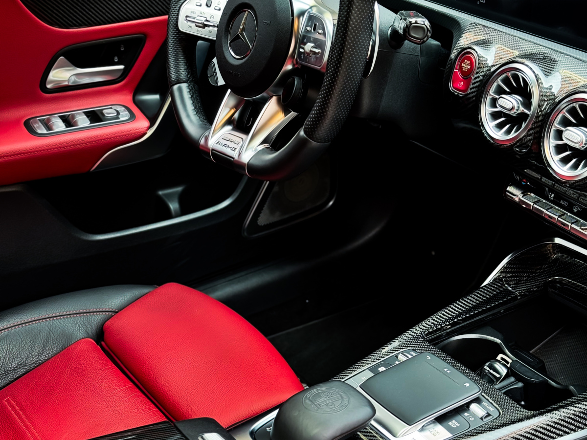 奔馳 奔馳A級AMG  2020款 AMG A 35 4MATIC圖片
