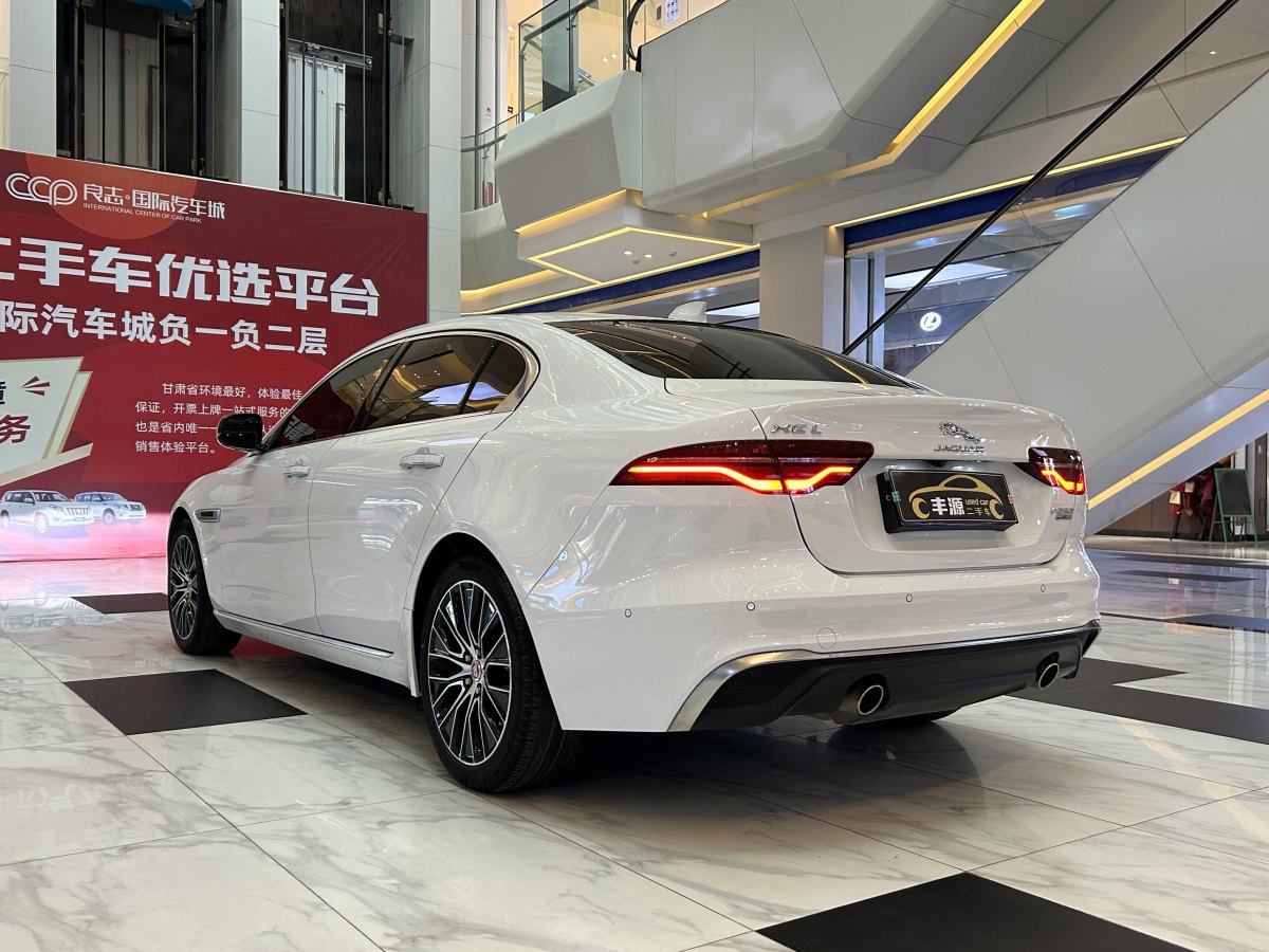 捷豹 XEL  2020款 2.0T 250PS SE科技優(yōu)雅版圖片