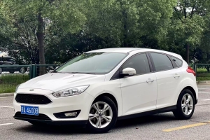 ?？怂?福特 兩廂 1.6L 自動舒適型智行版