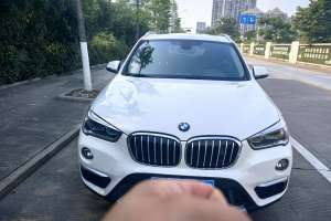 寶馬X1 寶馬 sDrive18Li 尊享型