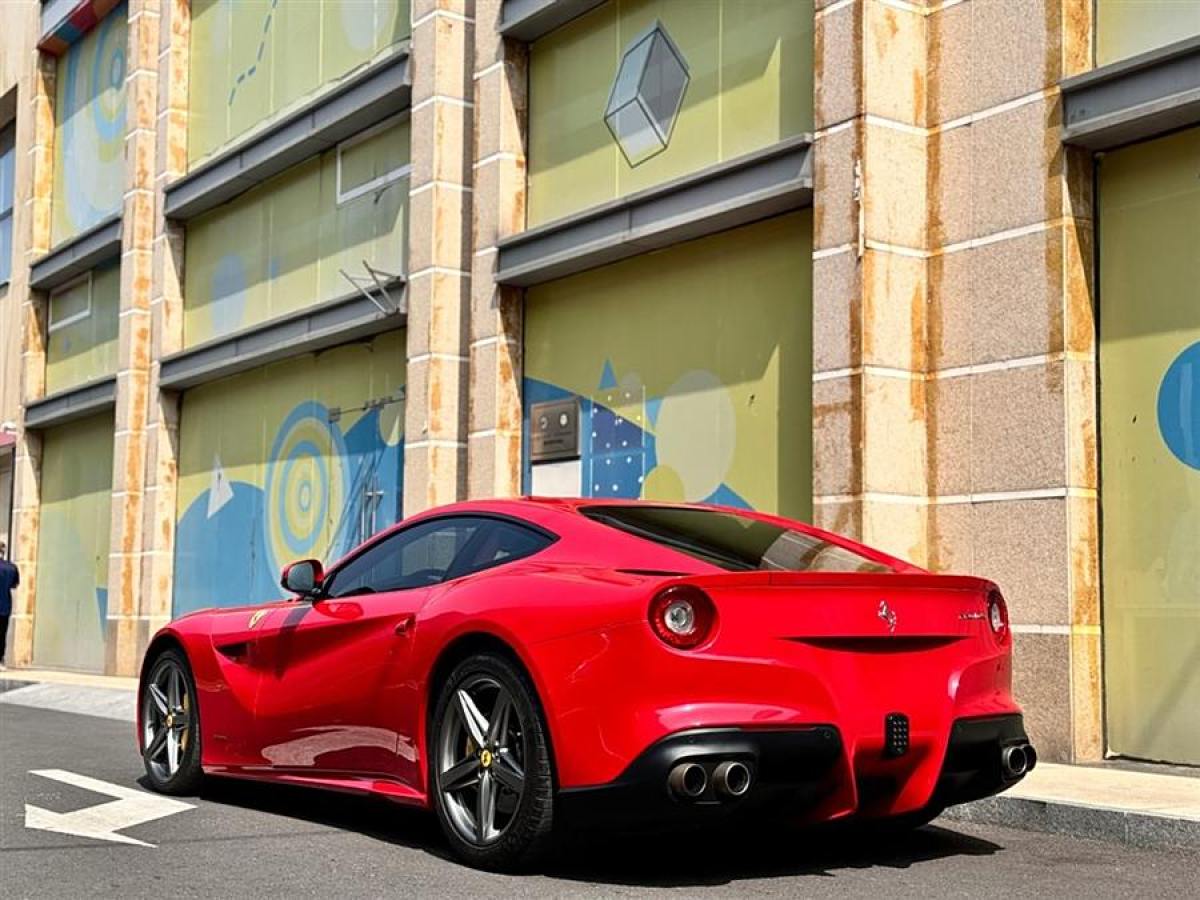 法拉利 F12berlinetta  2013款 6.3L 標(biāo)準(zhǔn)型圖片