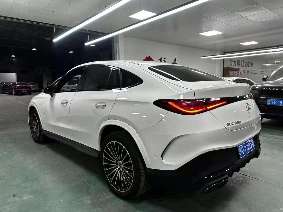 奔馳 奔馳GLC  2024款 GLC 300 4MATIC 轎跑SUV圖片