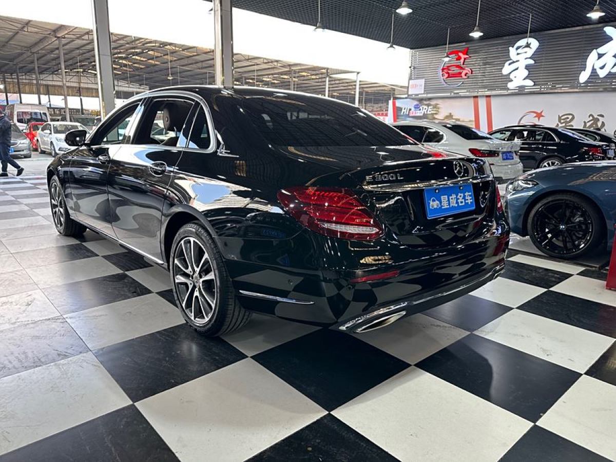 奔馳 奔馳E級(jí)  2019款 改款 E 300 L 豪華型圖片