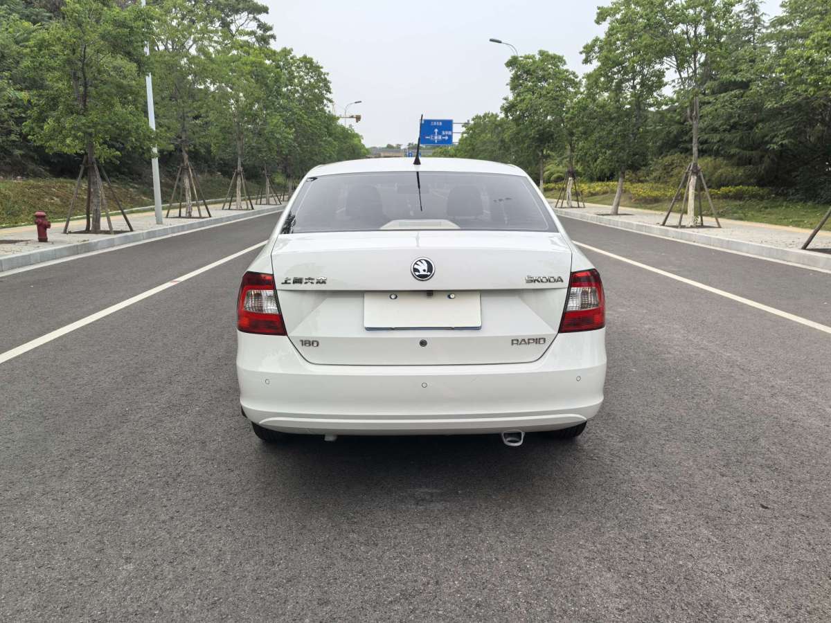 斯柯達 昕銳  2016款 1.6L 手動創(chuàng)行版圖片