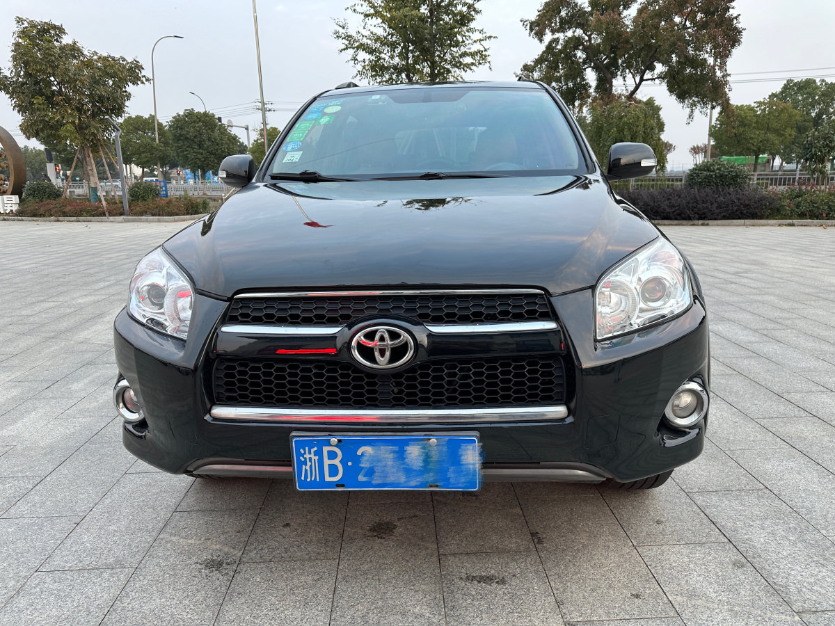 豐田 RAV4  2016款 榮放 2.0L CVT四驅(qū)新銳版圖片