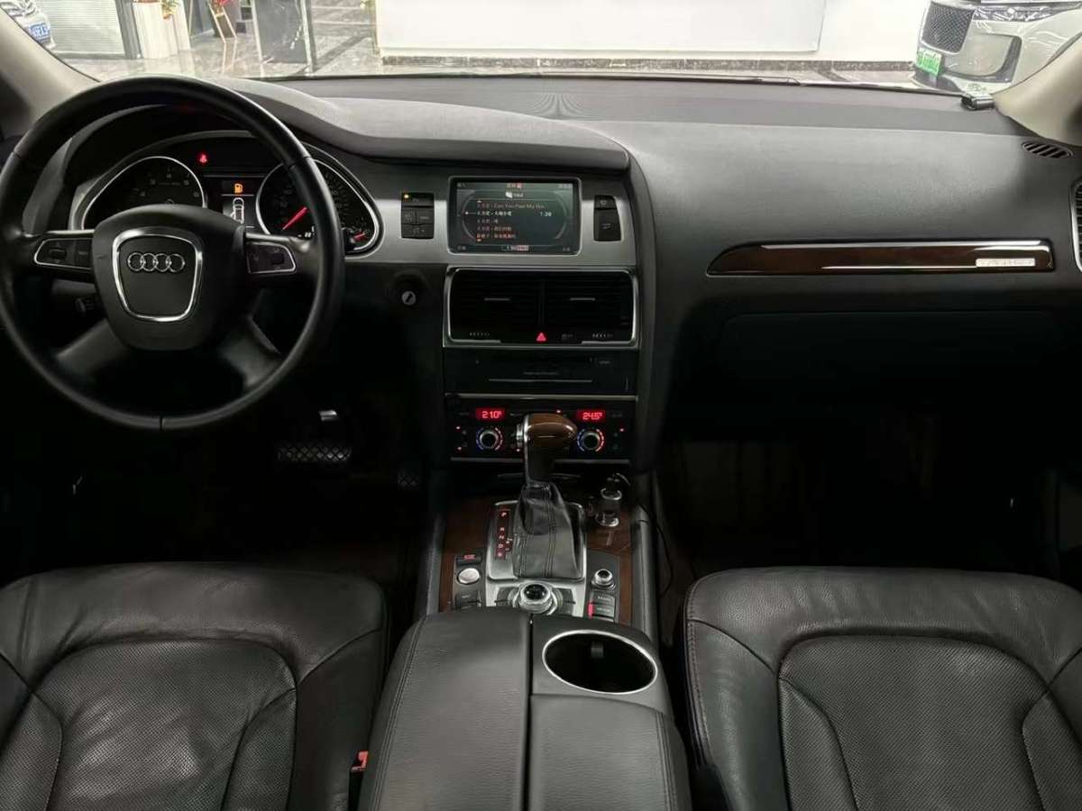 2012年10月奧迪 奧迪Q7  2012款 3.0 TFSI 專享型(200kW)