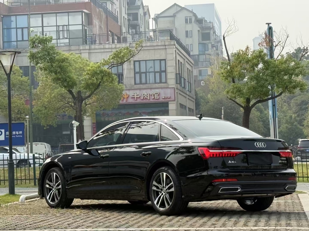 奧迪 奧迪A6L  2023款 改款 40 TFSI 豪華動感型圖片