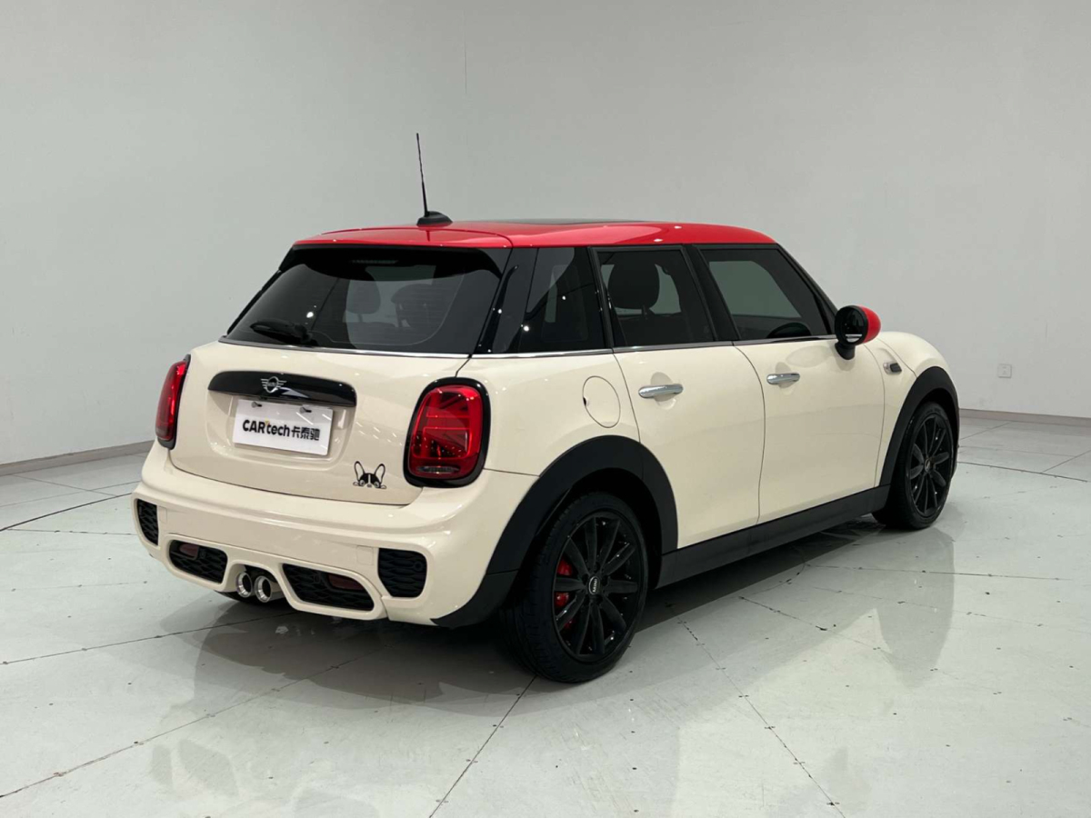 MINI MINI  2018款 1.5T COOPER 藝術(shù)家 五門版圖片