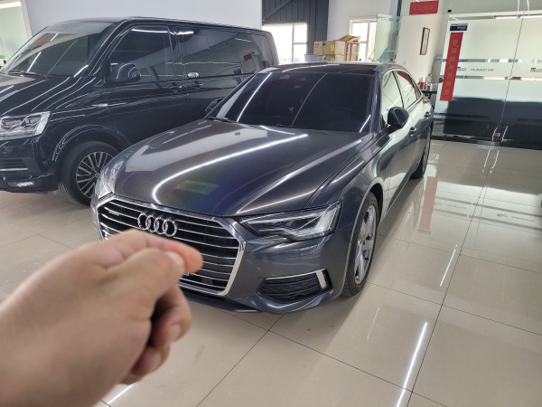 奥迪 奥迪A6L  2020款 45 TFSI quattro 臻选致雅型