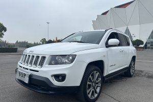 指南者 Jeep 2.0L 兩驅(qū)運(yùn)動版