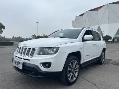 2014年11月 Jeep 指南者(進(jìn)口) 2.0L 兩驅(qū)運(yùn)動(dòng)版圖片