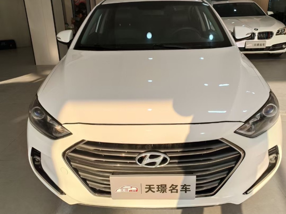 2018年5月现代 领动  2019款 1.5L CVT智炫・精英型