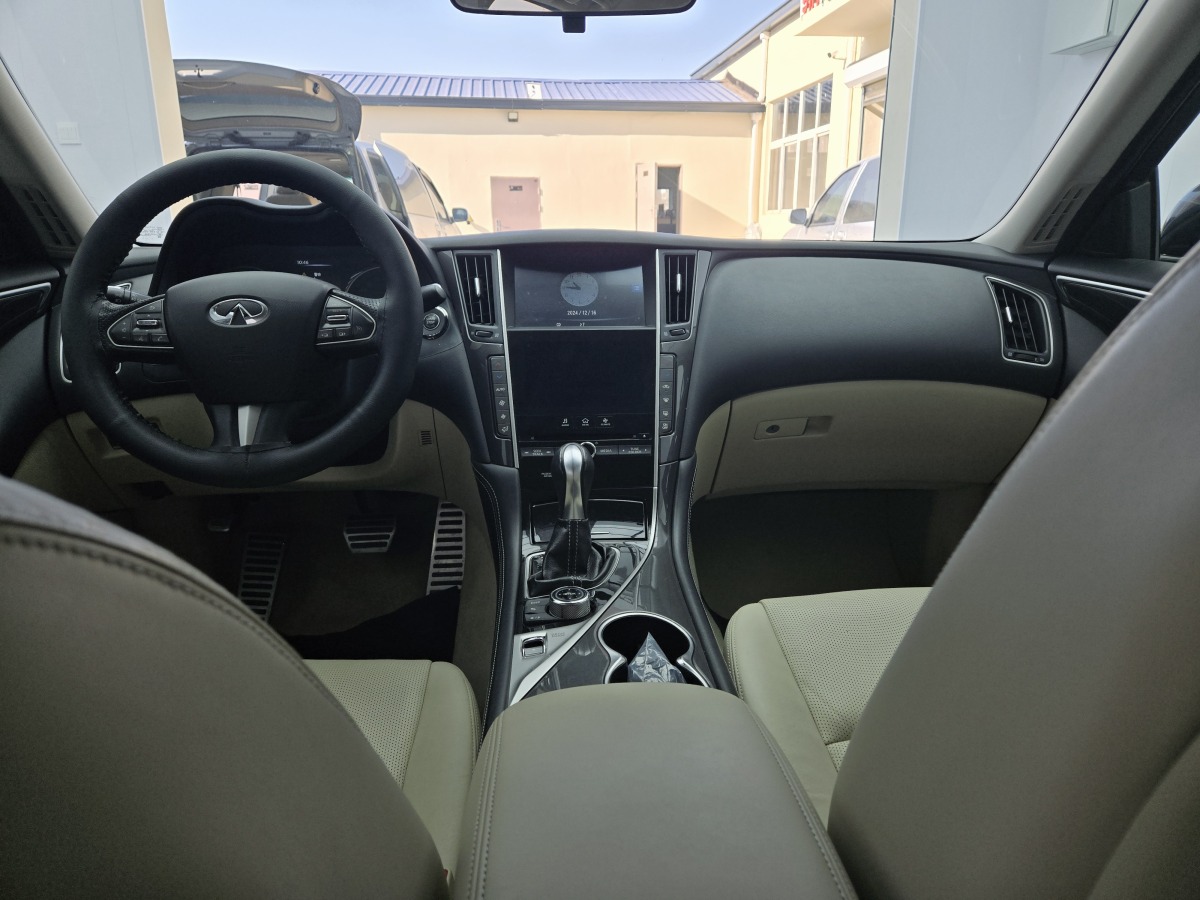 英菲尼迪 Q50  2014款 2.0T 舒適版圖片