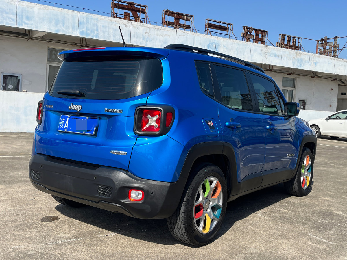 Jeep 自由俠  2017款 180T 自動(dòng)勁能版圖片