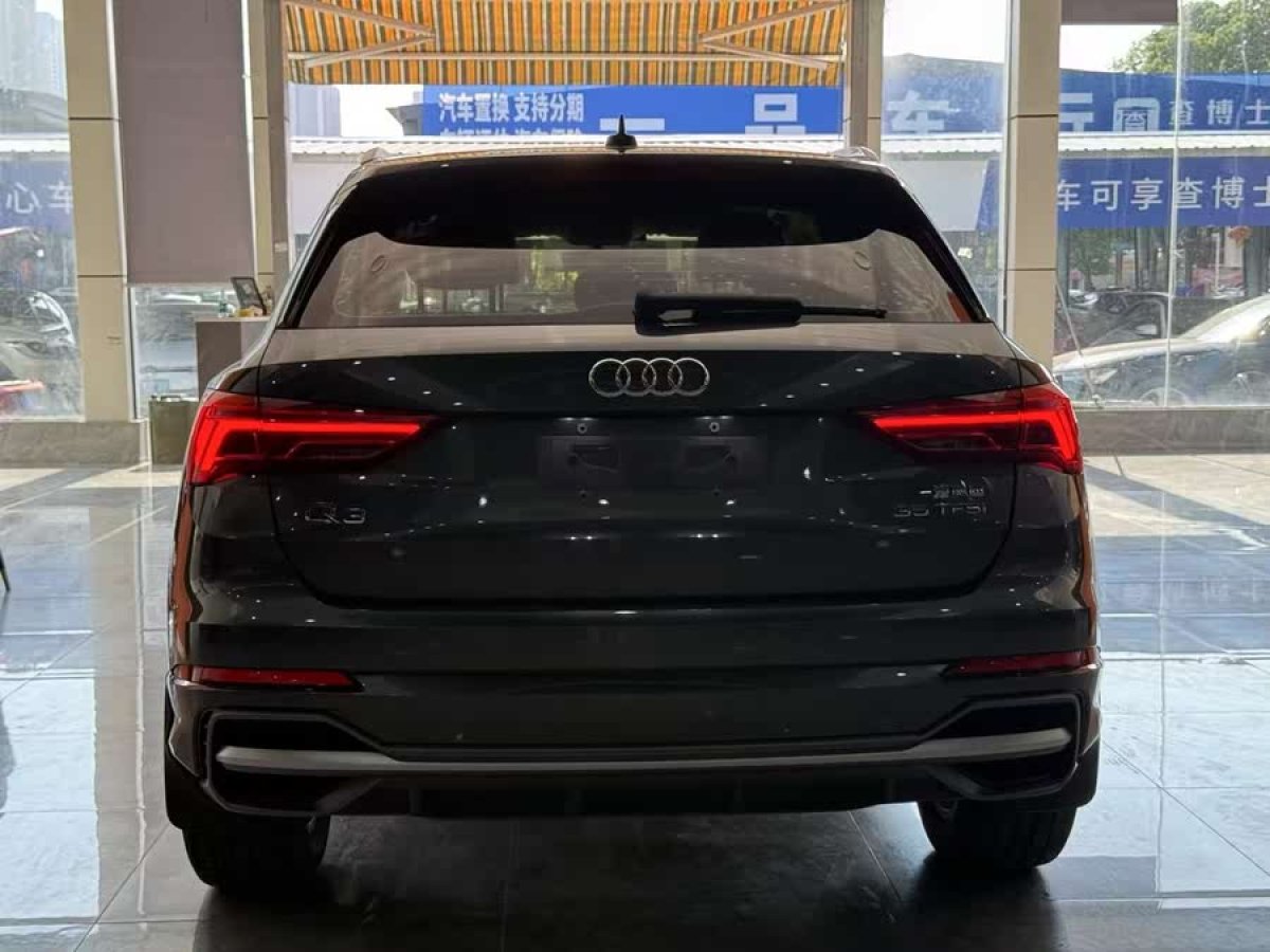 奧迪 奧迪Q3  2019款  35 TFSI 進取動感型圖片