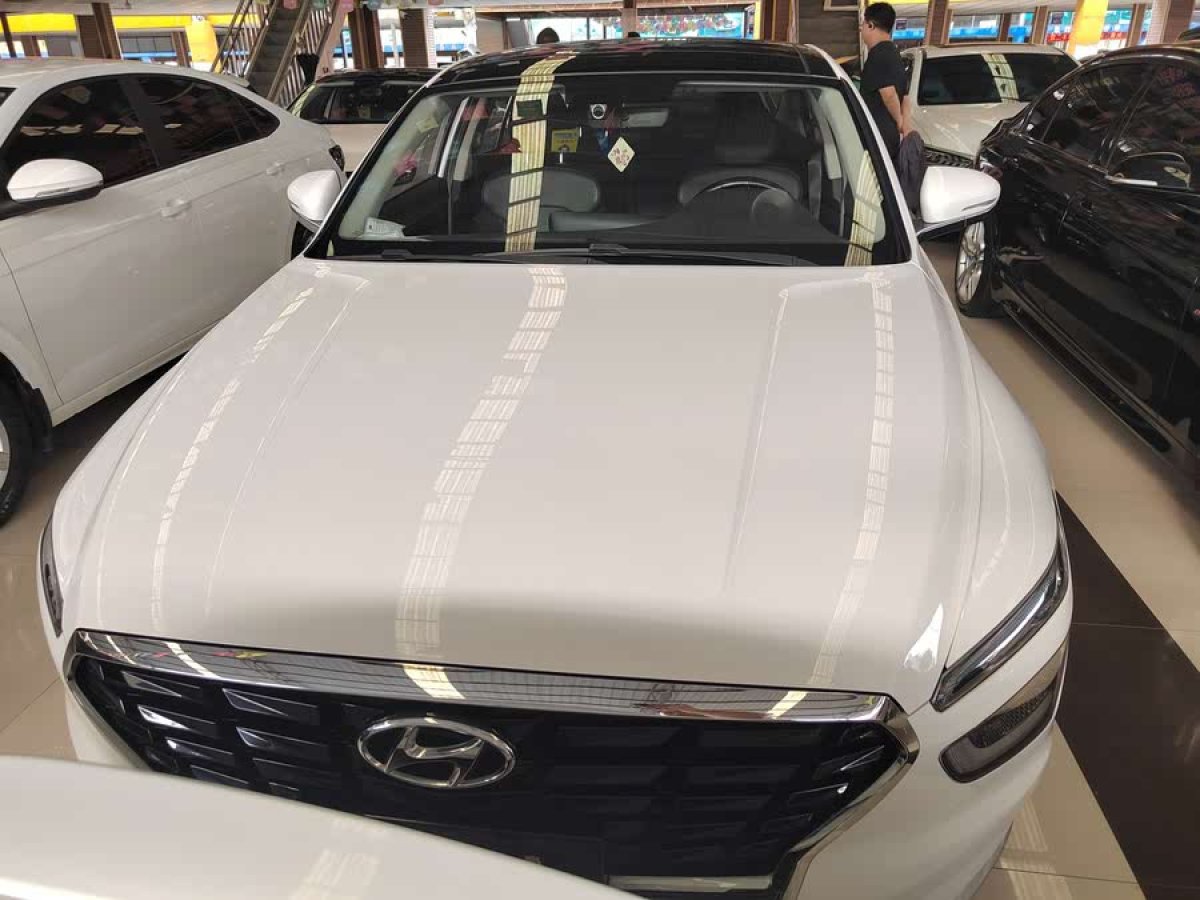 現(xiàn)代 名圖  2021款 1.8L CVT精英版GLX圖片