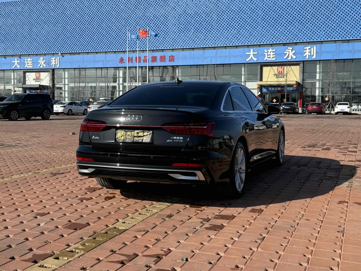 2024年4月奧迪 奧迪A6L  2024款 45 TFSI 臻選動感型