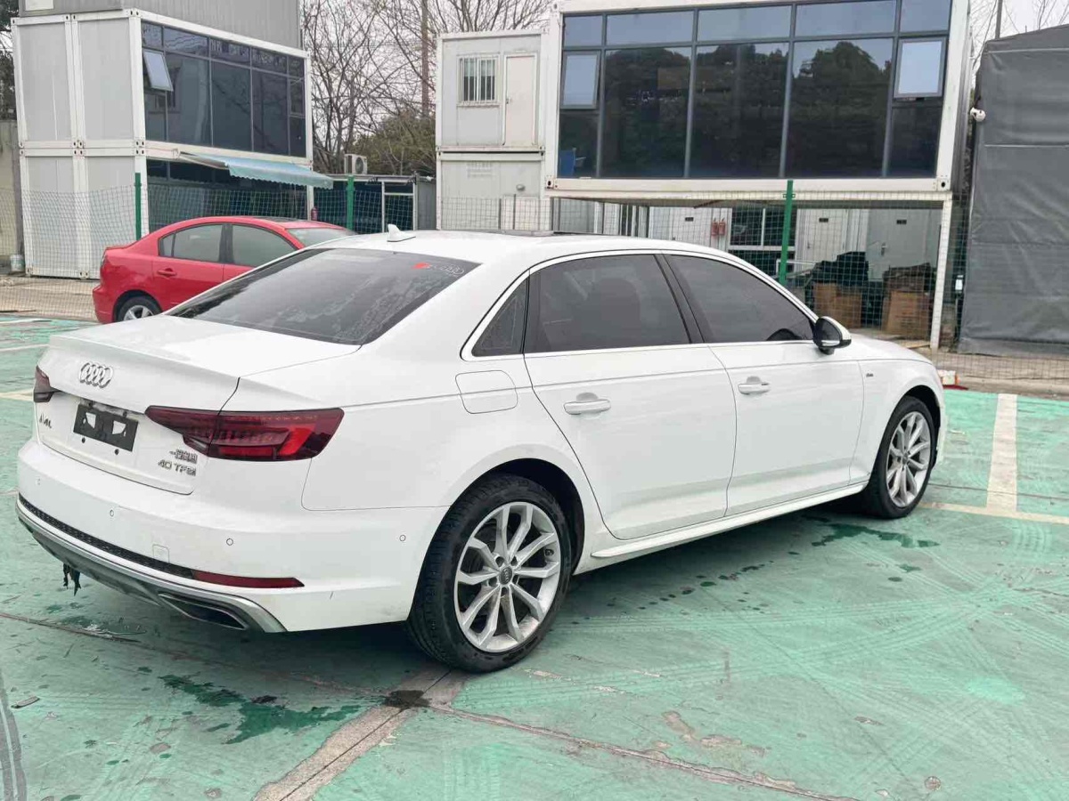 奧迪 奧迪A4L  2019款 40 TFSI 進(jìn)取型 國V圖片